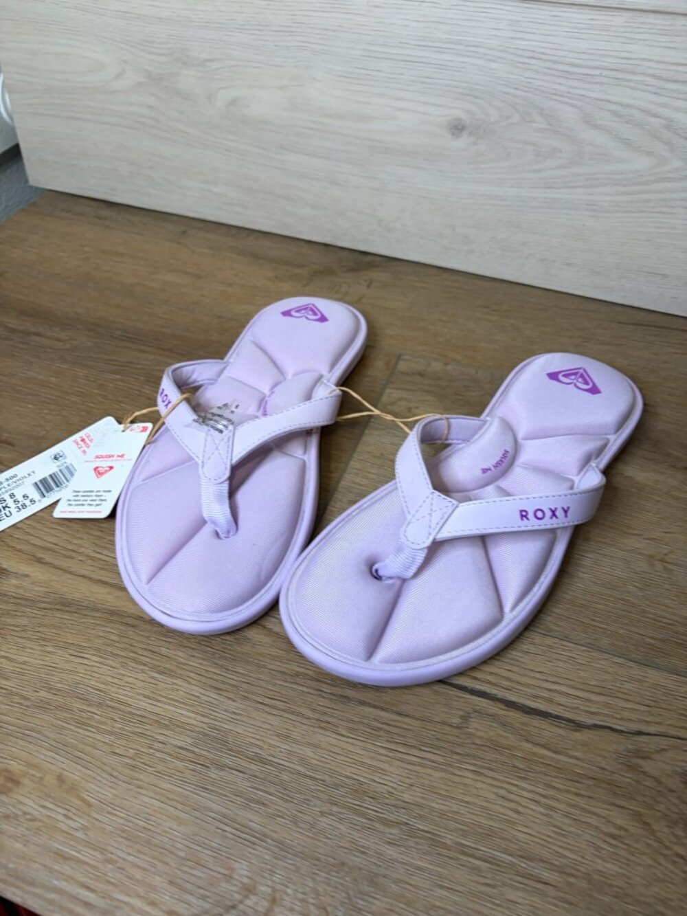 Roxy Women Rays Flat Flip Flop Thong Sandals Purple Violet Size 8 NWT